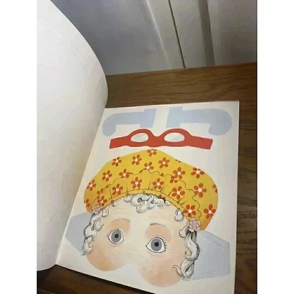 Play Mask Book **Little Red Riding Hood1990- Unused by Watermill Press - Picture 3 of 5